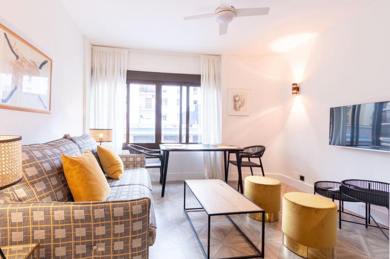 Salado Triana Suites by Valcambre Sevilla Exterior foto